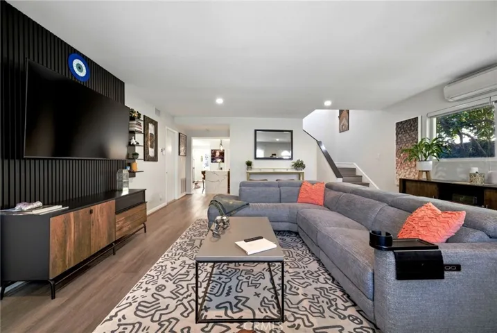 1361 Prospect, Long Beach, California 90804