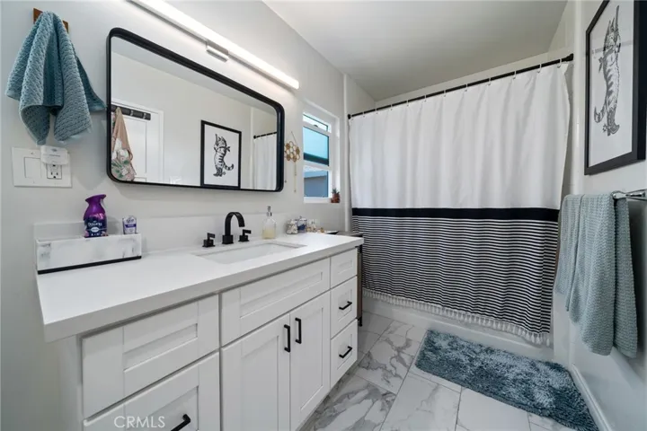 Full bathroom upstairs.