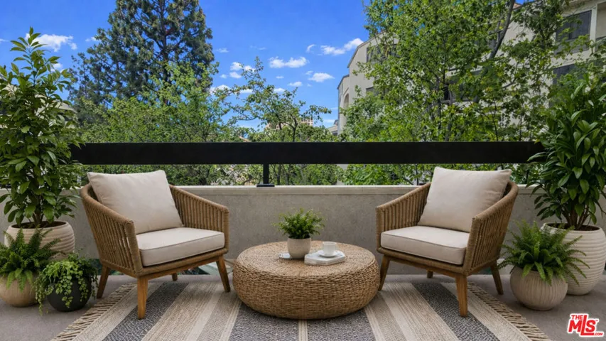 Balcony virtually staged