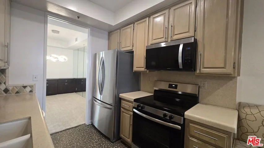 2131 Century Park Lane 212, Los Angeles, California 90067
