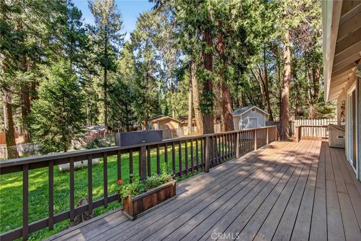 ample deck & yard space