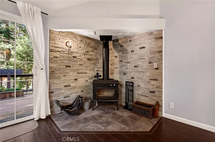 custom hearth & woodstove