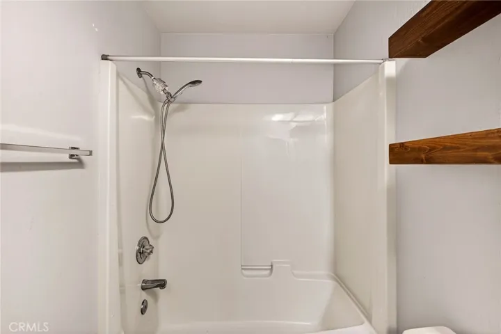 full tub/shower