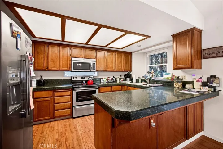 breakfast bar counter access