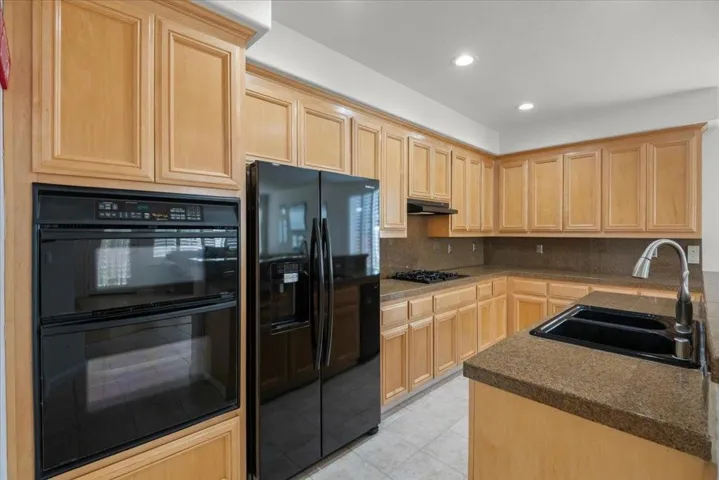 1494 Partridge Drive, Gilroy, California 95020