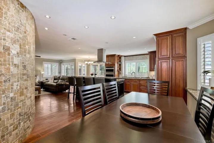 3278 San Tomas, Oceanside, California 92056