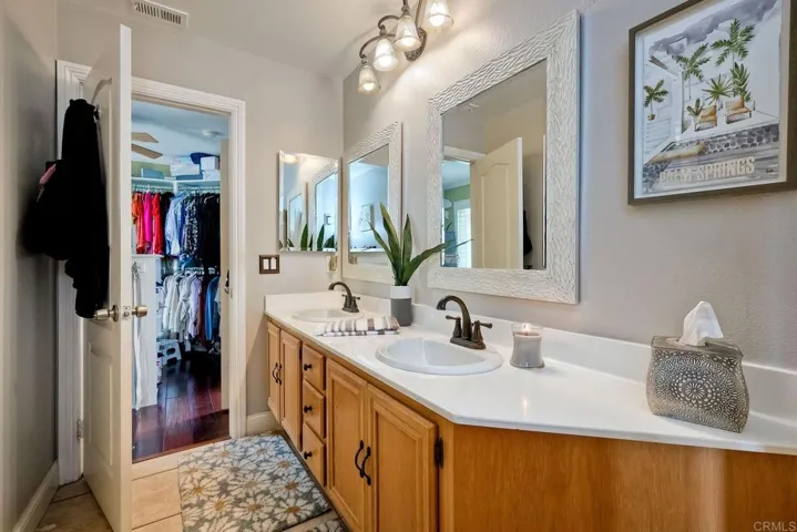 3278 San Tomas, Oceanside, California 92056