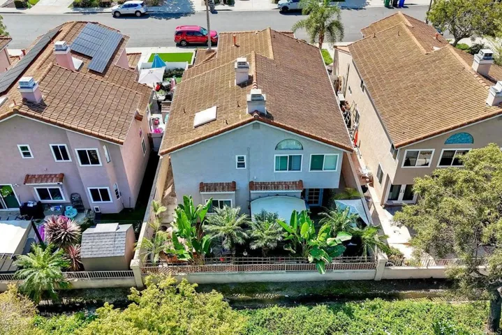 3278 San Tomas, Oceanside, California 92056