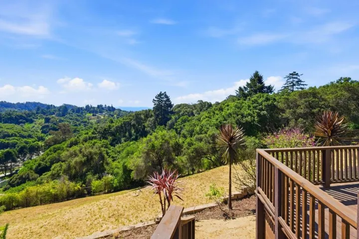 380 Mockingbird Ridge Road, Watsonville, California 95076