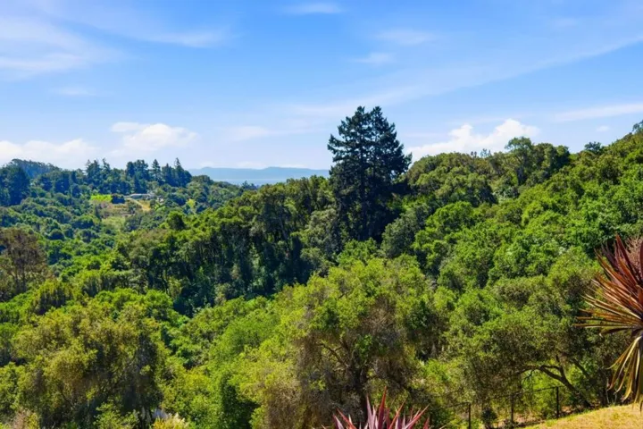 380 Mockingbird Ridge Road, Watsonville, California 95076