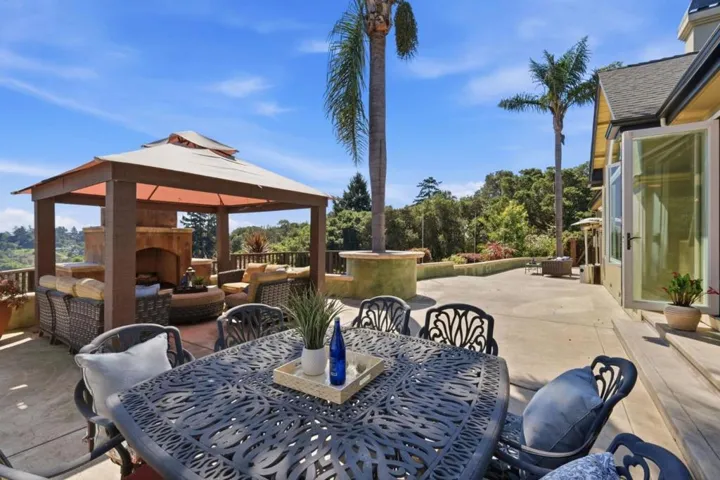 380 Mockingbird Ridge Road, Watsonville, California 95076