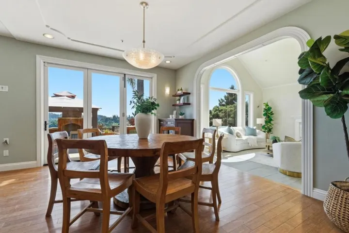 380 Mockingbird Ridge Road, Watsonville, California 95076
