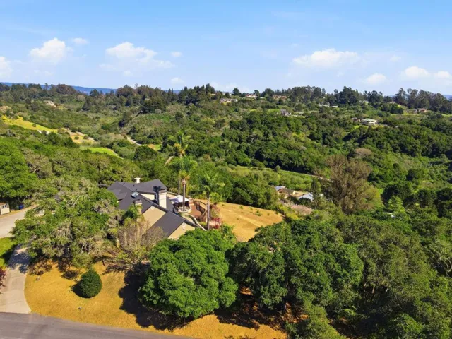 380 Mockingbird Ridge Road, Watsonville, California 95076