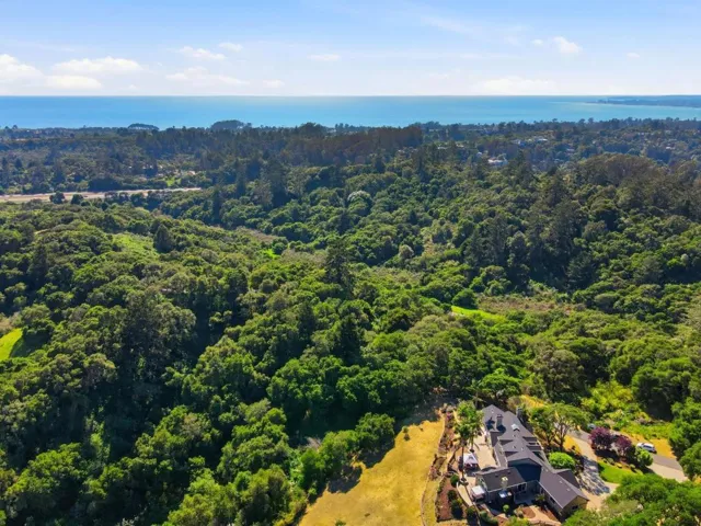 380 Mockingbird Ridge Road, Watsonville, California 95076
