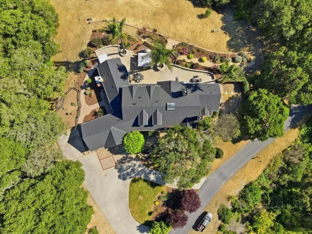 380 Mockingbird Ridge Road, Watsonville, California 95076