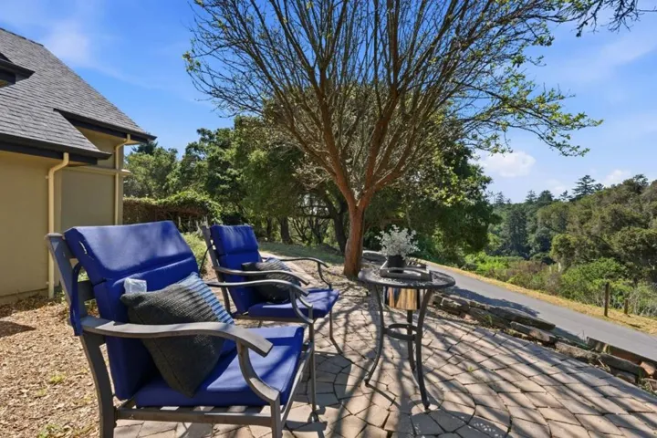 380 Mockingbird Ridge Road, Watsonville, California 95076