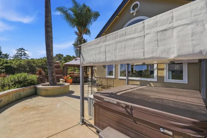 380 Mockingbird Ridge Road, Watsonville, California 95076