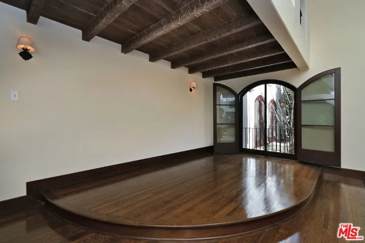 Piano Stage below Orchestra Ba