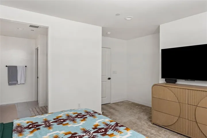 1174 Tiburon, San Luis Obispo, California 93401
