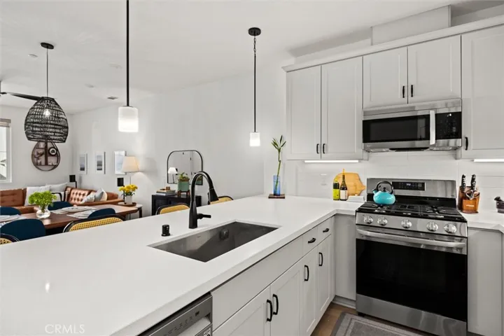 1174 Tiburon, San Luis Obispo, California 93401