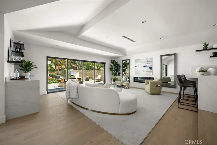 5100 Orrville Avenue, Woodland Hills, California 91367