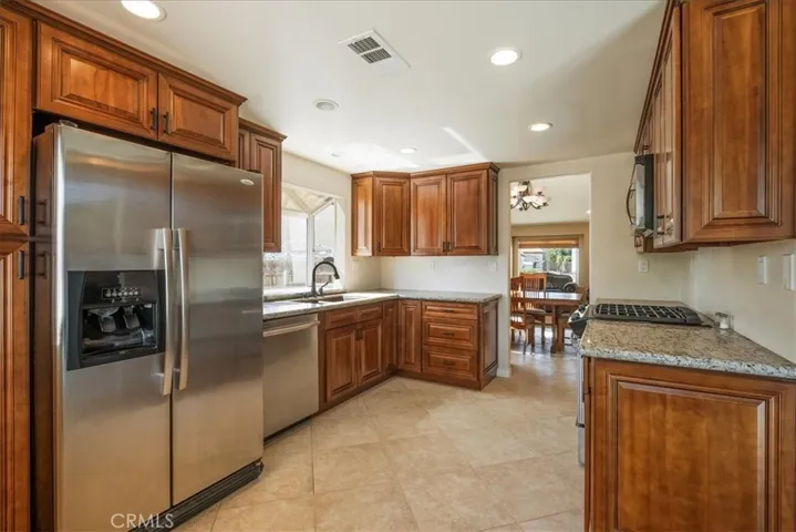 36330 Saint Raphael Dr, Murrieta, California 92562