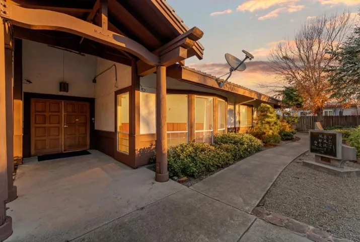 24952 Cypress Avenue, Hayward, California 94544