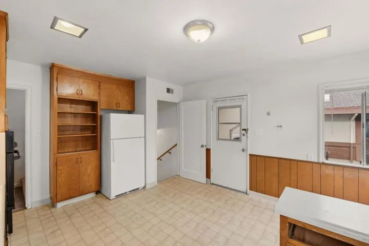 24952 Cypress Avenue, Hayward, California 94544