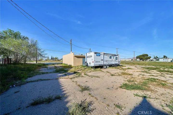 11833 Bartlett, Adelanto, California 92301