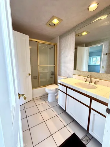 21712 # 2 Wesley Drive, Laguna Beach, California 92651