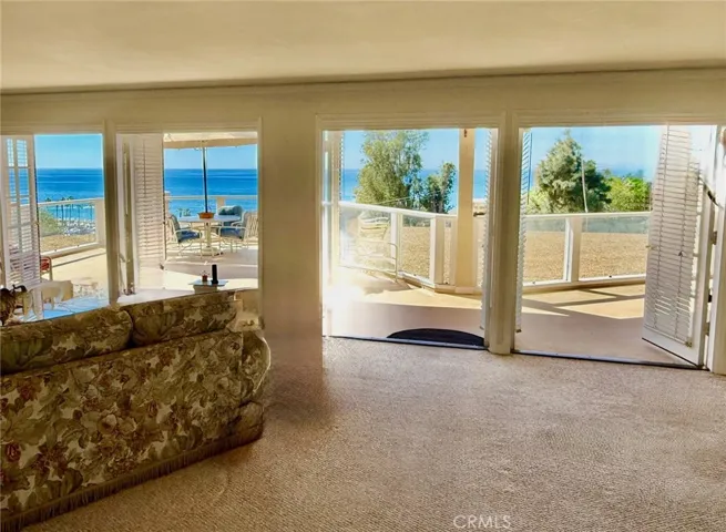 21712 # 2 Wesley Drive, Laguna Beach, California 92651
