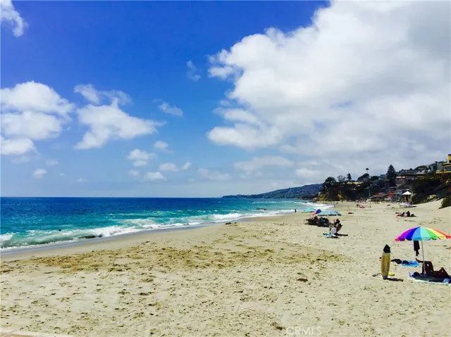 21712 # 2 Wesley Drive, Laguna Beach, California 92651