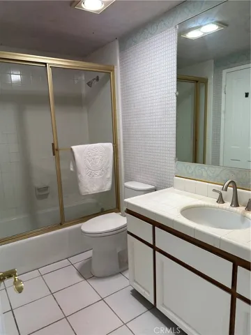 21712 # 2 Wesley Drive, Laguna Beach, California 92651