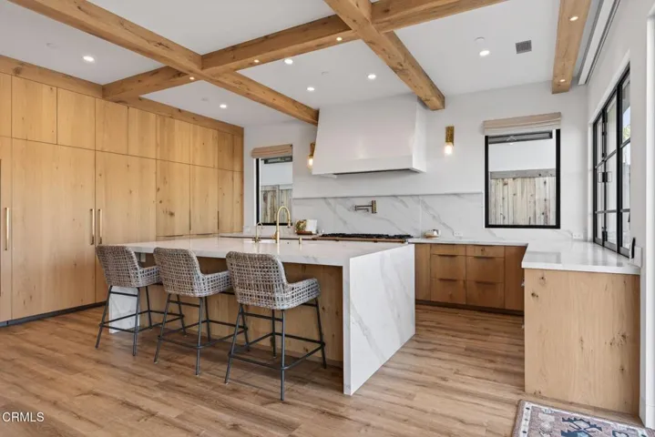 1305 Beachmont St, Ventura