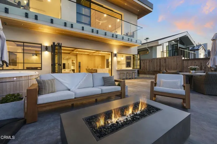 1305 Beachmont St, Ventura