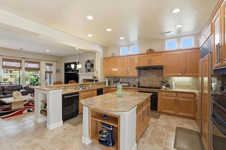 7521 Troon Court, Gilroy, California 95020