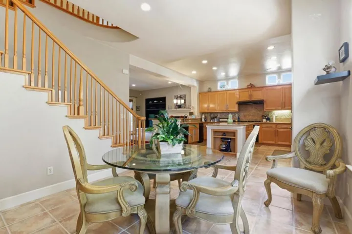 7521 Troon Court, Gilroy, California 95020