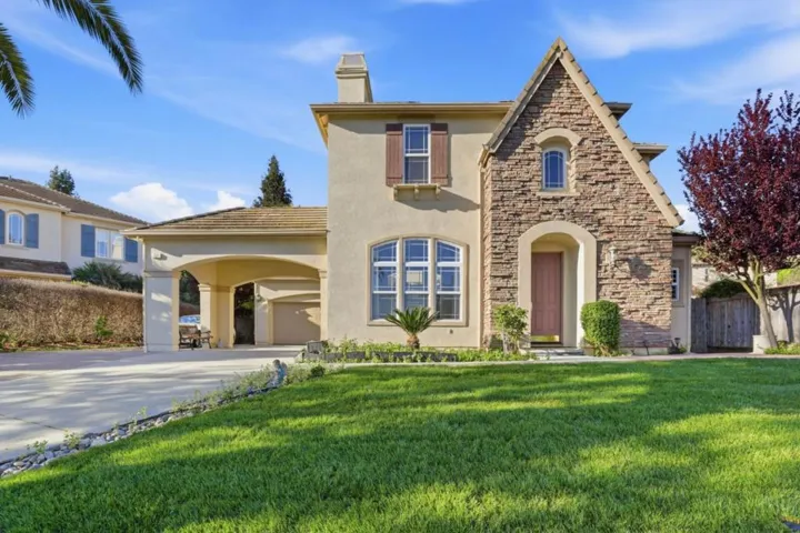 7521 Troon Court, Gilroy, California 95020