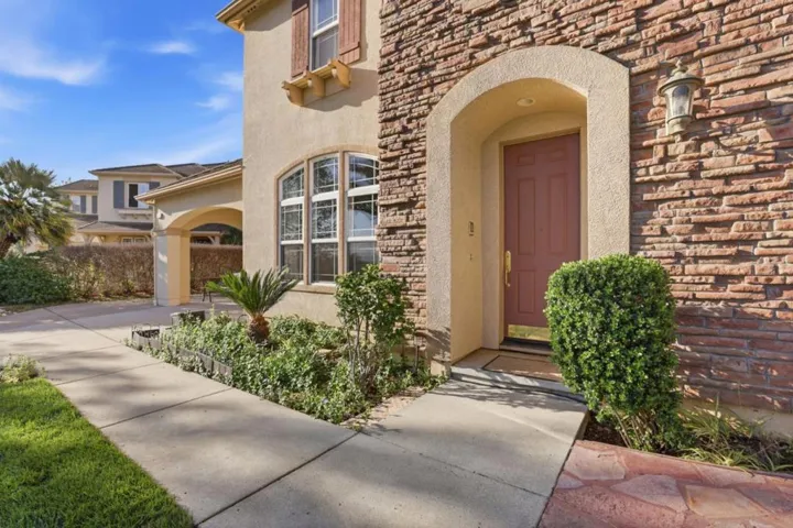 7521 Troon Court, Gilroy, California 95020