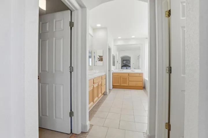 7521 Troon Court, Gilroy, California 95020