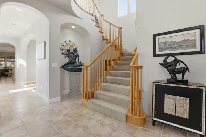7521 Troon Court, Gilroy, California 95020
