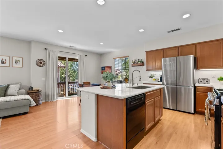 Living room/ Kitchen