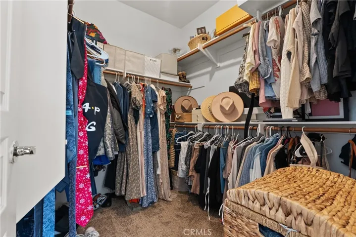 Walk-in Closet