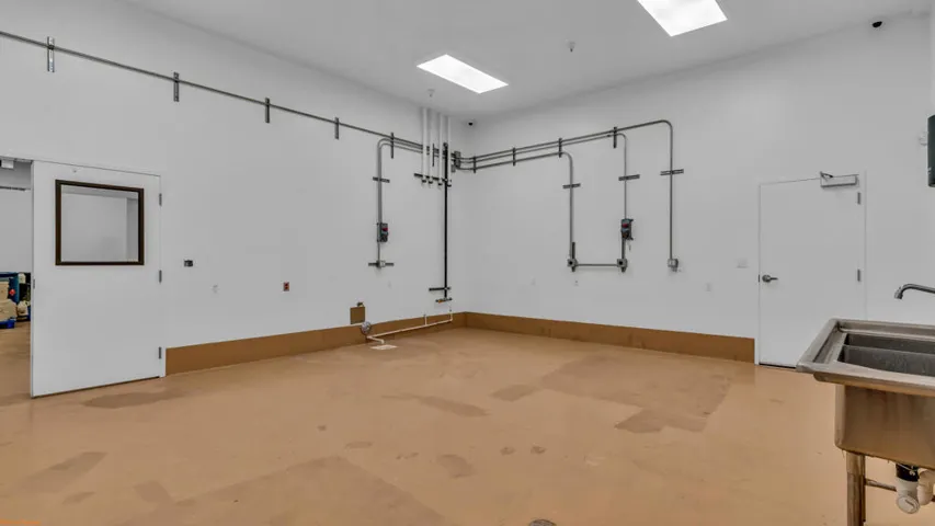 Label/Flex Room 3