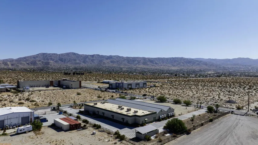 Warehouse/Manufacturing 4