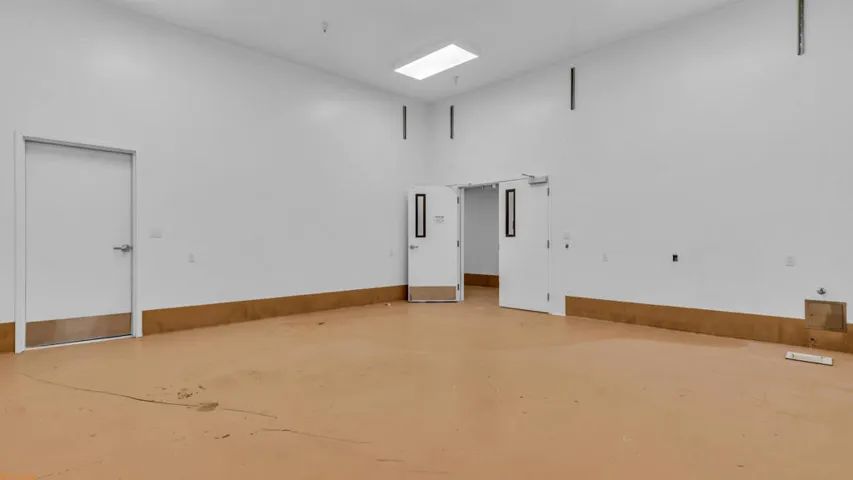 Label/Flex Room 3