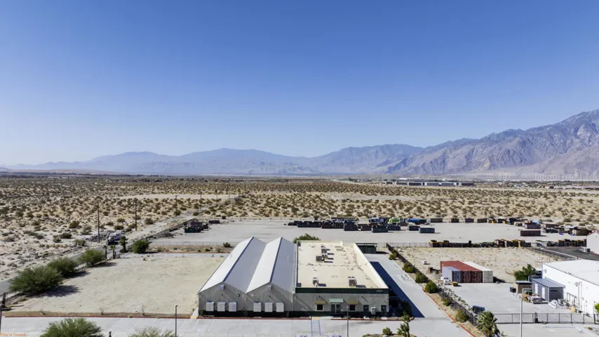 Warehouse/Manufacturing 4