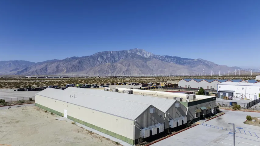 Warehouse/Manufacturing 4