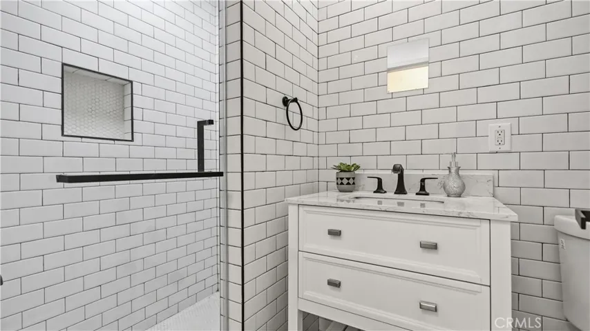 104 106 E Linda Vista Avenue, Alhambra, California 91801