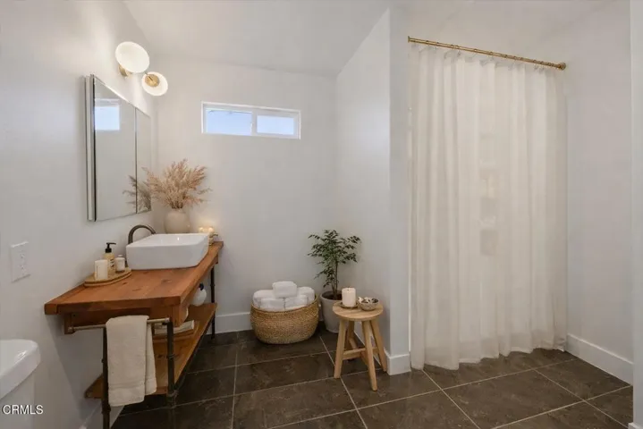 10a Bathroom concept JT Commercial